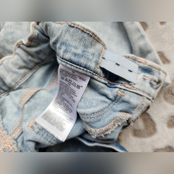 Girls Light Washed Distressed Old Navy Ballerina Skinny Jeans Size 16 - Picture 5 of 7